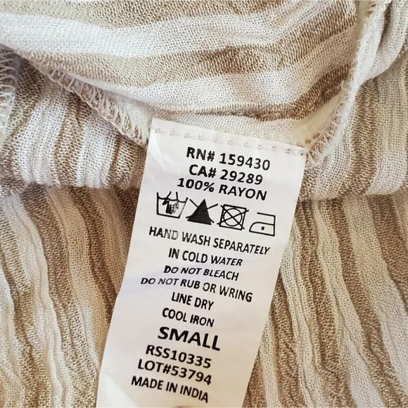 Elan White Striped Women's Top - Picture 8 of 9